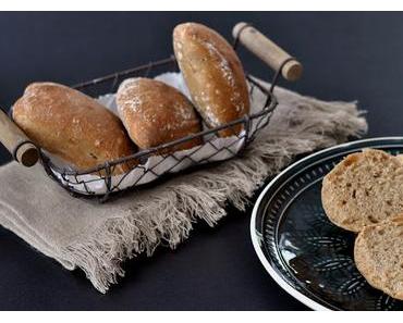 Keine Zipfelbrötchen, sondern mediterrane Dinkel-Balsamico-Brötchen
