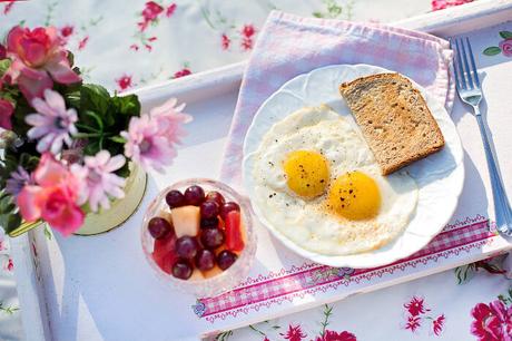 12 gesunde Frühstücksideen, die Ihnen helfen Zeit zu sparen