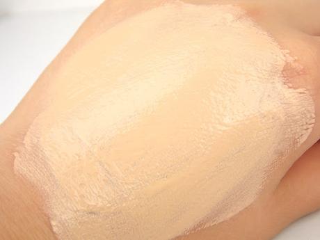 [Review] essence Pure Nude Make-up | Tragebilder