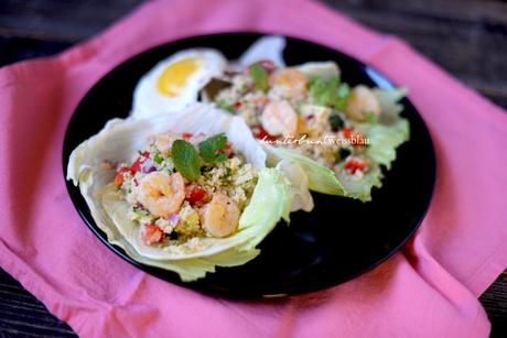 Couscous Salat mit Garnelen und Ei