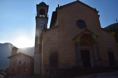 01_Kirche-Lezzeneo-Comer-See-Italien-Sonnenaufgang