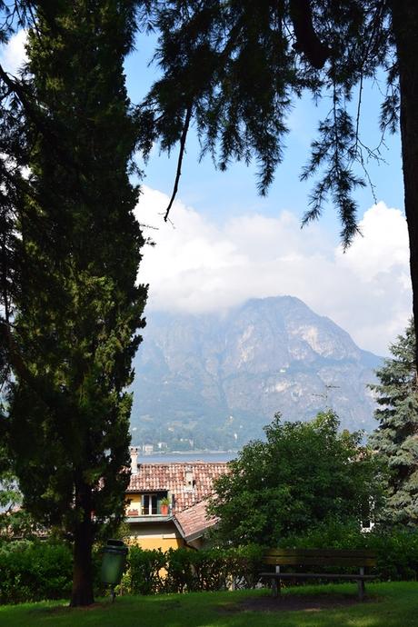 09_Blick-aus-dem-Parco-Martiri-Della-Liberta-Bellagio-Comer-See