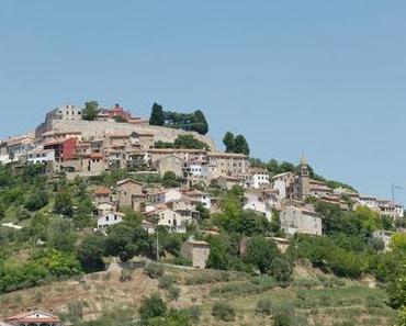 {UNTERWEGS} in Istrien – Motovun