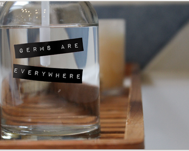 DIY: Eine Hand wäscht die Andere