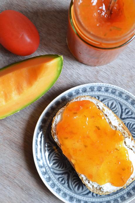 Mediterrane Melonen-Tomaten-Konfitüre mit Rosmarin