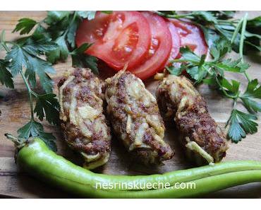 Kıbrıs Köftesi / Bouletten mit Kartoffeln