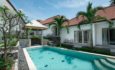 Villa mit Pool auf Bali
