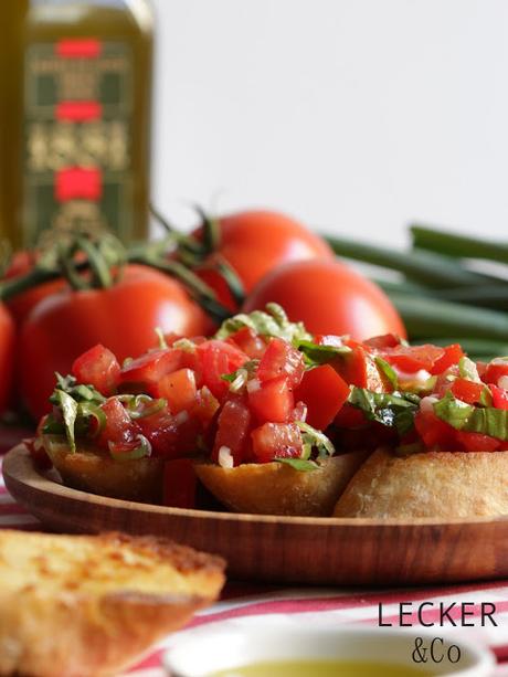 Einfach mal einfach: Bruschetta mit Tomaten {Werbung} Einfach mal einfach: Bruschetta mit Tomaten {Werbung}