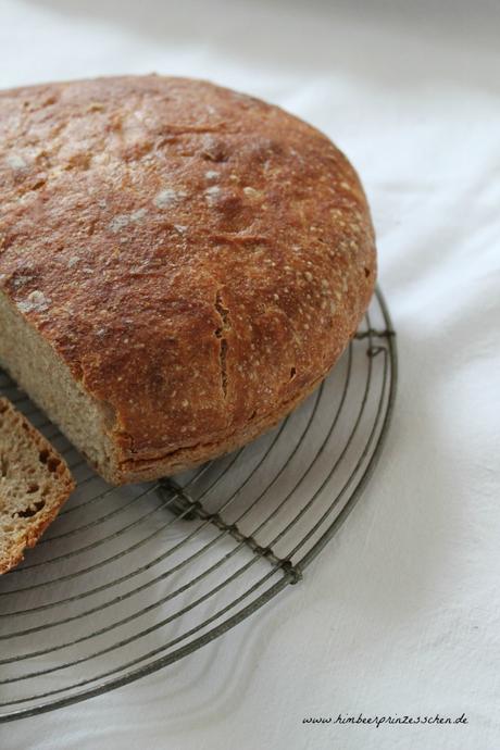 Mein erstes selbstgebackenes Brot - No Knead Bread