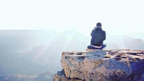 Meditieren auf einem Berg