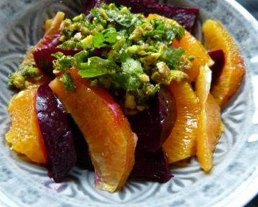 Rote-Bete-Orangen-Salat mit Pistazien-Pesto aus “zu Tisch.”