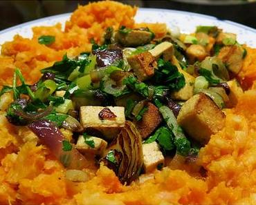 KnollenSellerie/SüßKartoffel Stampf mit Zwiebeln & Tofu