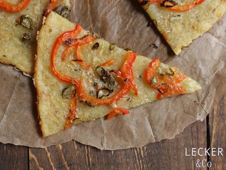 Zweierlei Kartoffelpizza - fränkisch und mediterran Zweierlei Kartoffelpizza - fränkisch und mediterran