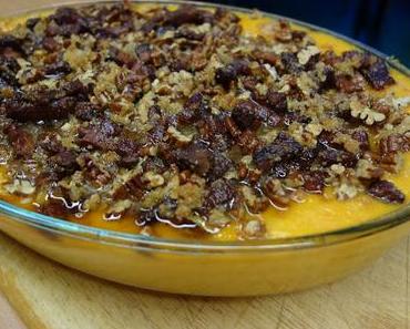 Süßkartoffelauflauf mit Speck und Pekinesen