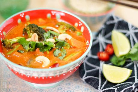 Vegetarisches Rotes Thai Curry