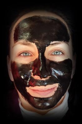 The Incredible Face Mask - die schwarze Gesichtsmaske von MayBeauty