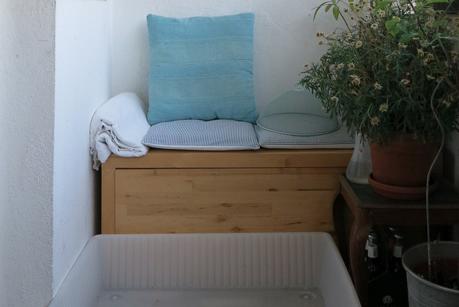 Ikea Hack | Bettkasten als Planschbecken & Sandkasten | DIY-Idee für den Balkon