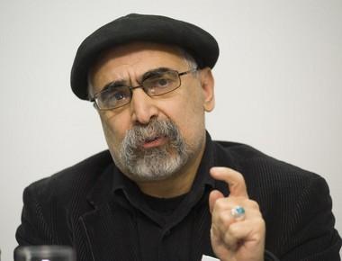 Statement von Dr. Azmayesh zu der Haltung hochstehender Ayatollahs im Iran zu den Menschenrechten, während der Pressekonferenz im Gustav Stresemann Institut in Bonn am 26. März 2010
