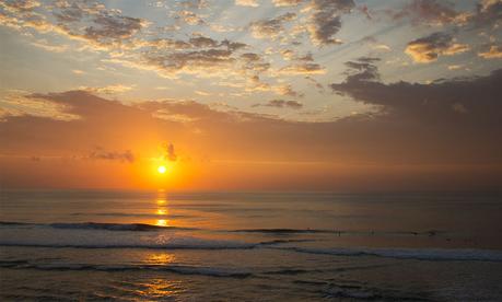Unser letzter Sonnenuntergang auf Bali am Bluepoint bei Ulu Watu
