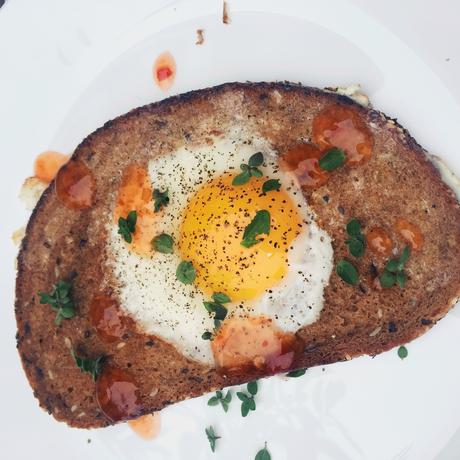 Spiegelei in Brot - BreakfastThe Easy Way