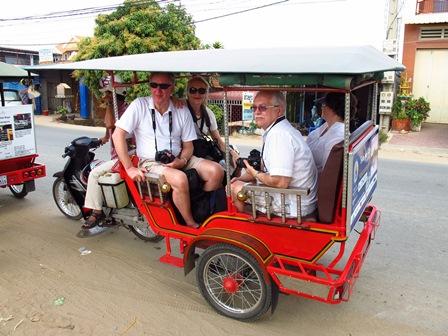 Tuk Tuk – der öffentliche Hauptverkehr in Kambodscha
