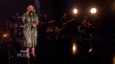 Adele singt 'Hello' das erste Mal live bei der BBC