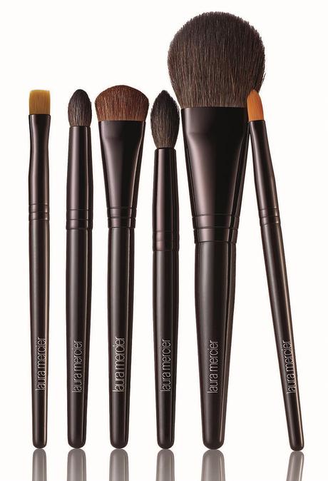 Laura-Mercier-Holiday-Colour-Collection-Stroke-of-Genius-Luxe-Brush-Collection