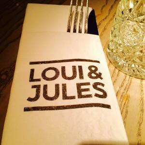 Serviette mit Loui & Jules Bremen Logo