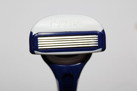 Review Nivea Protect & Shave Schwinggelenk-Rasierer