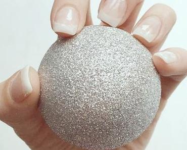 Gepflegte Hände durch Naturnagelverstärkung