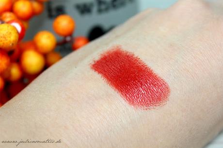 Make-Up-Factory-Magnetic-Lips-Pure-Red