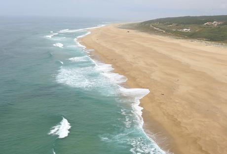 Portugal-Roadtrip-Nazare-North-Beach