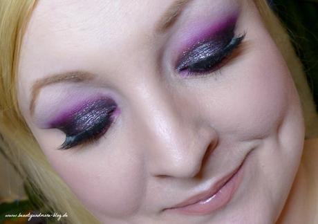 Black & Purple Edgy Holiday Makeup Look - Blogparade