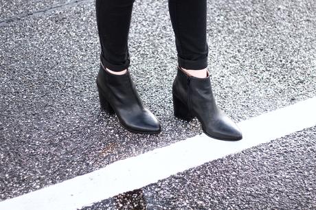 7 DAYS OF STYLE – THESE BOOTS ARE MADE FOR WALKING