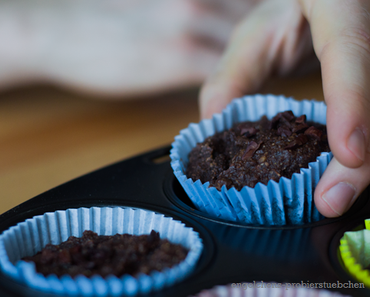 Kompakte Schokoladen-Nuss Muffins