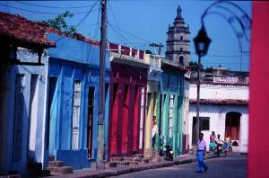 Kuba Häuser in Camagüey (© Cubanisches Fremdenverkehrsamt)