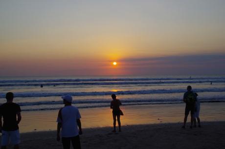Party and Beach in Kuta (Bali)