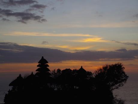 Sunset am Wassertempel Pura Tanah Lot (Bali)