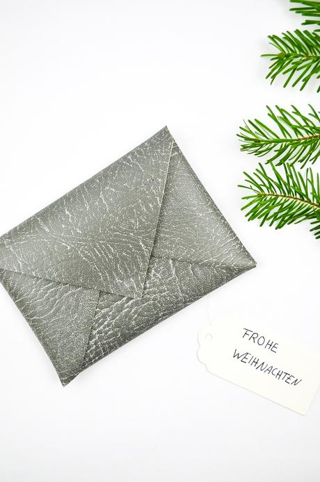 DIY Weihnachtliche Geschenkverpackung für Mode-Fans