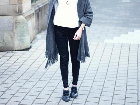 GREY CAPE AND NEW SNEAKER LOVE