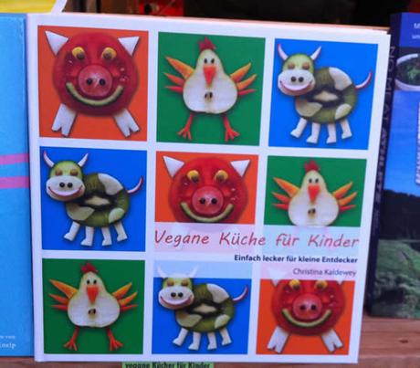Ein Kinder-Kochbuch mit auch für Rohköstler inspirierendem Titelbild