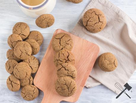 CHEWY GINGERSNAP COOKIES