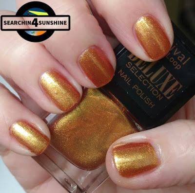 [Nails] Rival de Loop DELUXE SELECTION 04 GOLDEN CRUSH & I LOVE MY p2 Collection 010 midnight magic