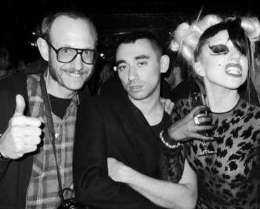 Thierry Mugler: Lady Gaga als Model auf dem Laufsteg