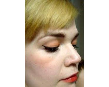 "Downsize Your Schminktisch!" Tag sechs: pfirsich & schwarz