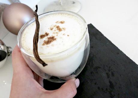 Weihnachtliche White-Hot-Chocolate