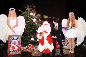 AIDA Cruises: Nun sind auch die letzten Weihnachtsbäume an Bord eingetroffen