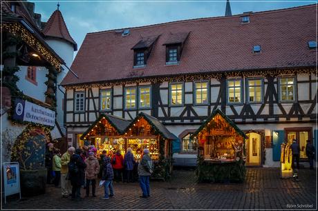 Unterwegs auf dem Weihnachtsmarkt in Michelstadt