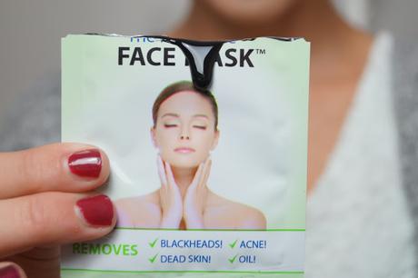 Eine faszinierende Gesichtsmaske ! Eine faszinierende Gesichtsmaske !