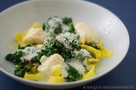 Seeteufel, Parmesansauce, Spinat und Pasta